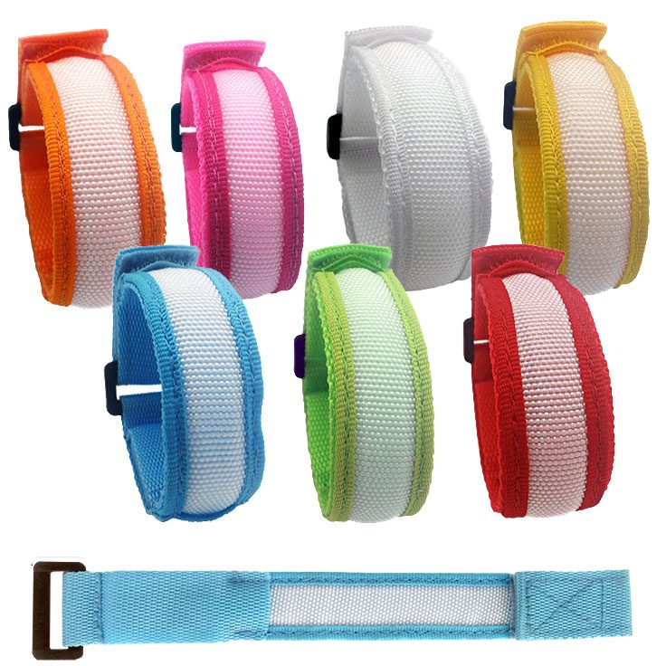 21550_LED_Wristband_01