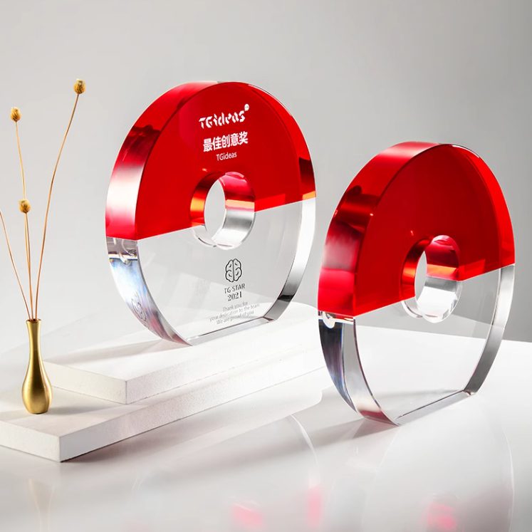 30373_trophy_01-100107-013